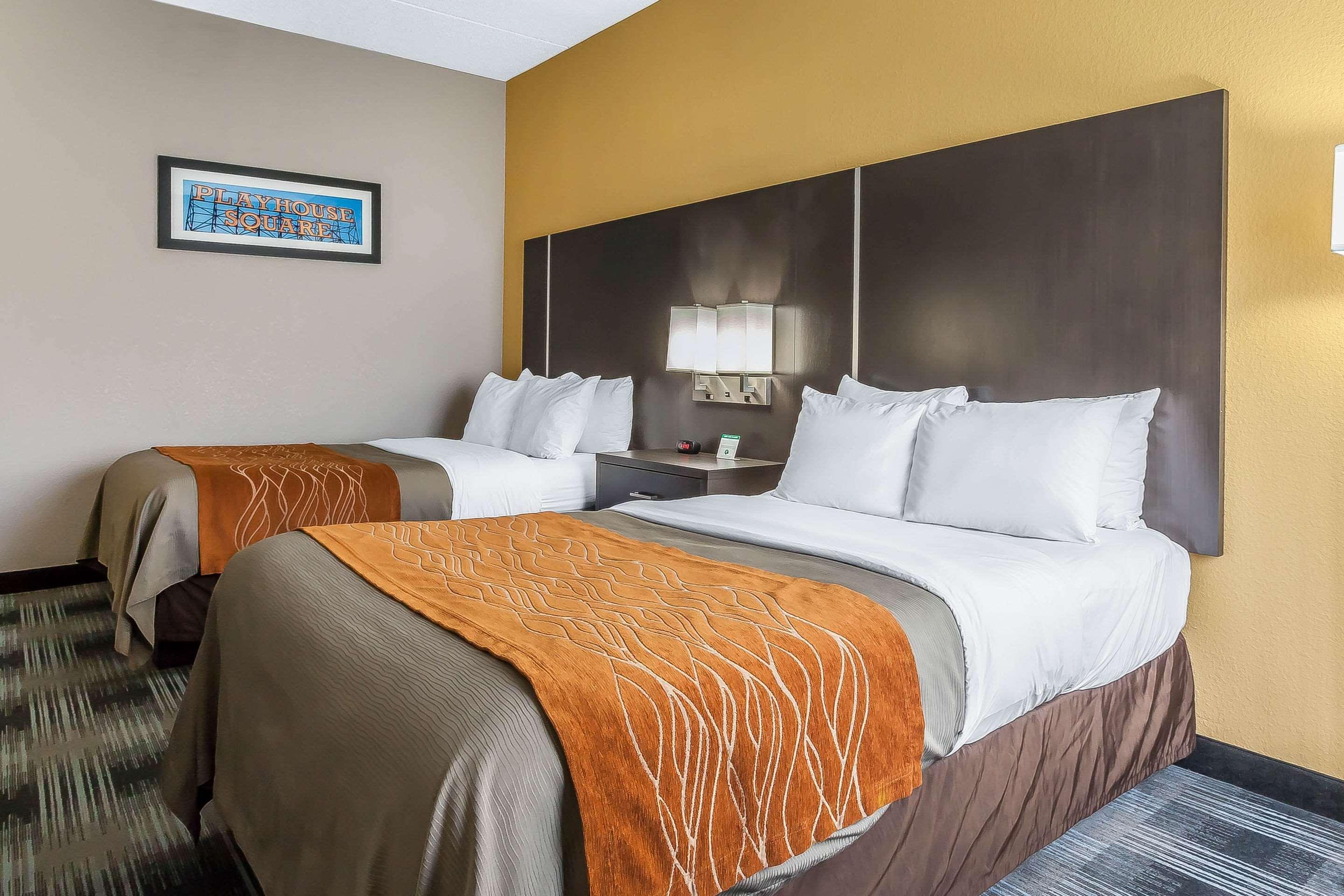 Comfort Inn Cleveland Airport Middleburg Heights Exterior foto